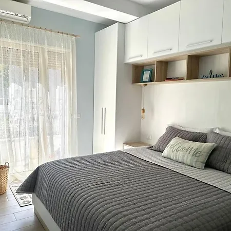 Sunny Hill Apartment Vlorë