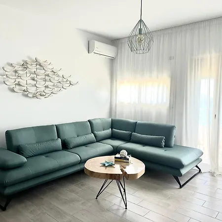 Sunny Hill Apartment Vlore